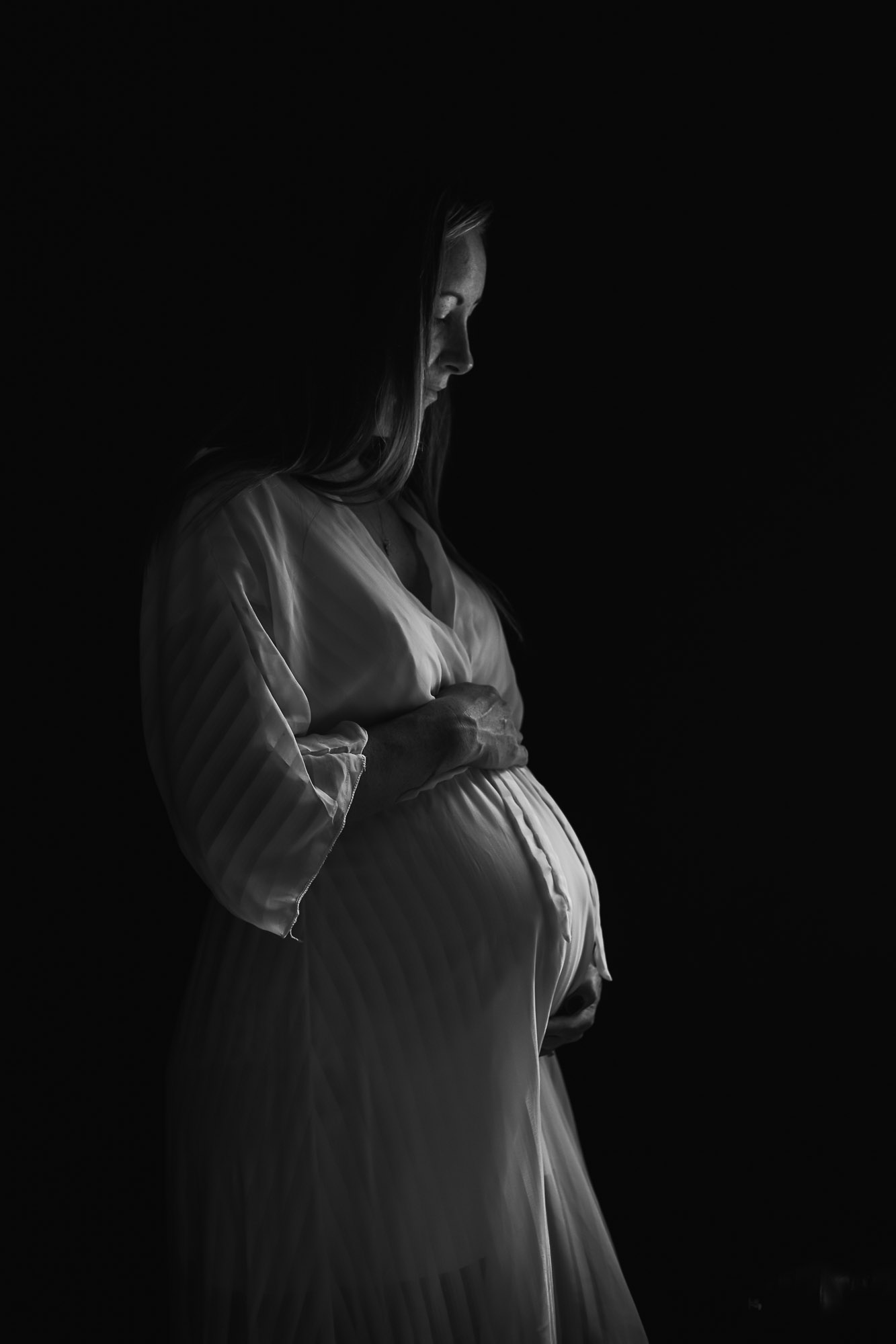 Surrey maternity photography, near Guildford