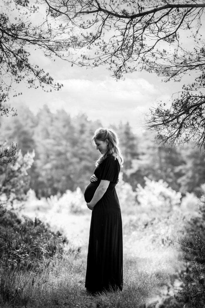 Pregnancy photos in Haslemere woodland