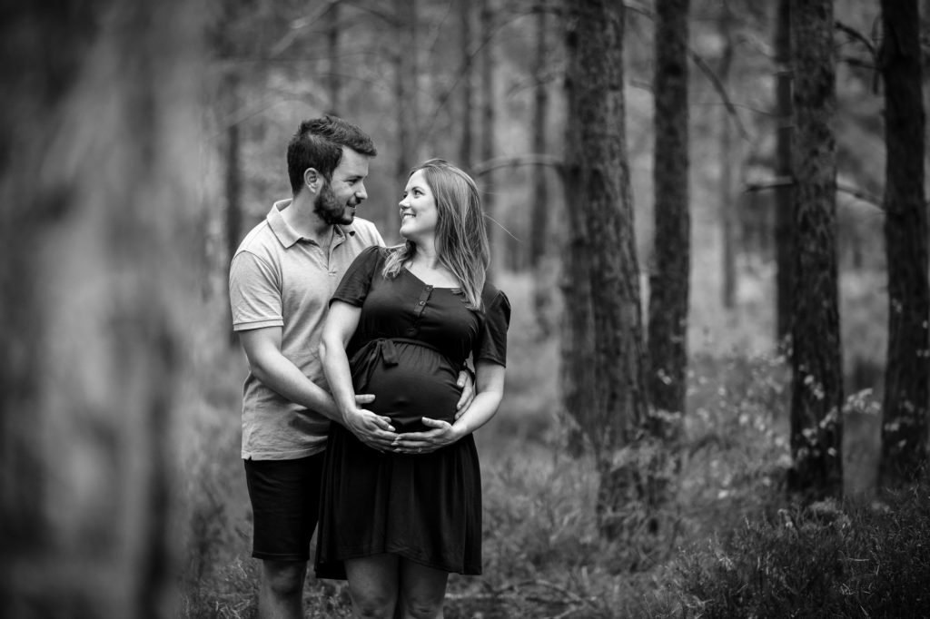 Guildford maternity outdoor photos